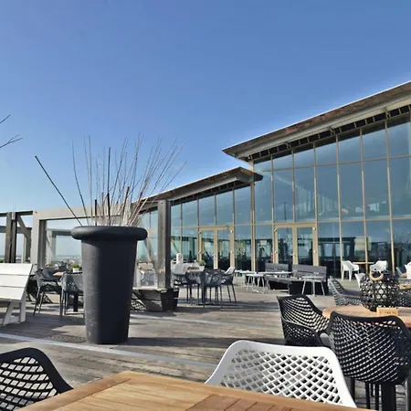 Atelieronwater # De Zwaan Apartment *